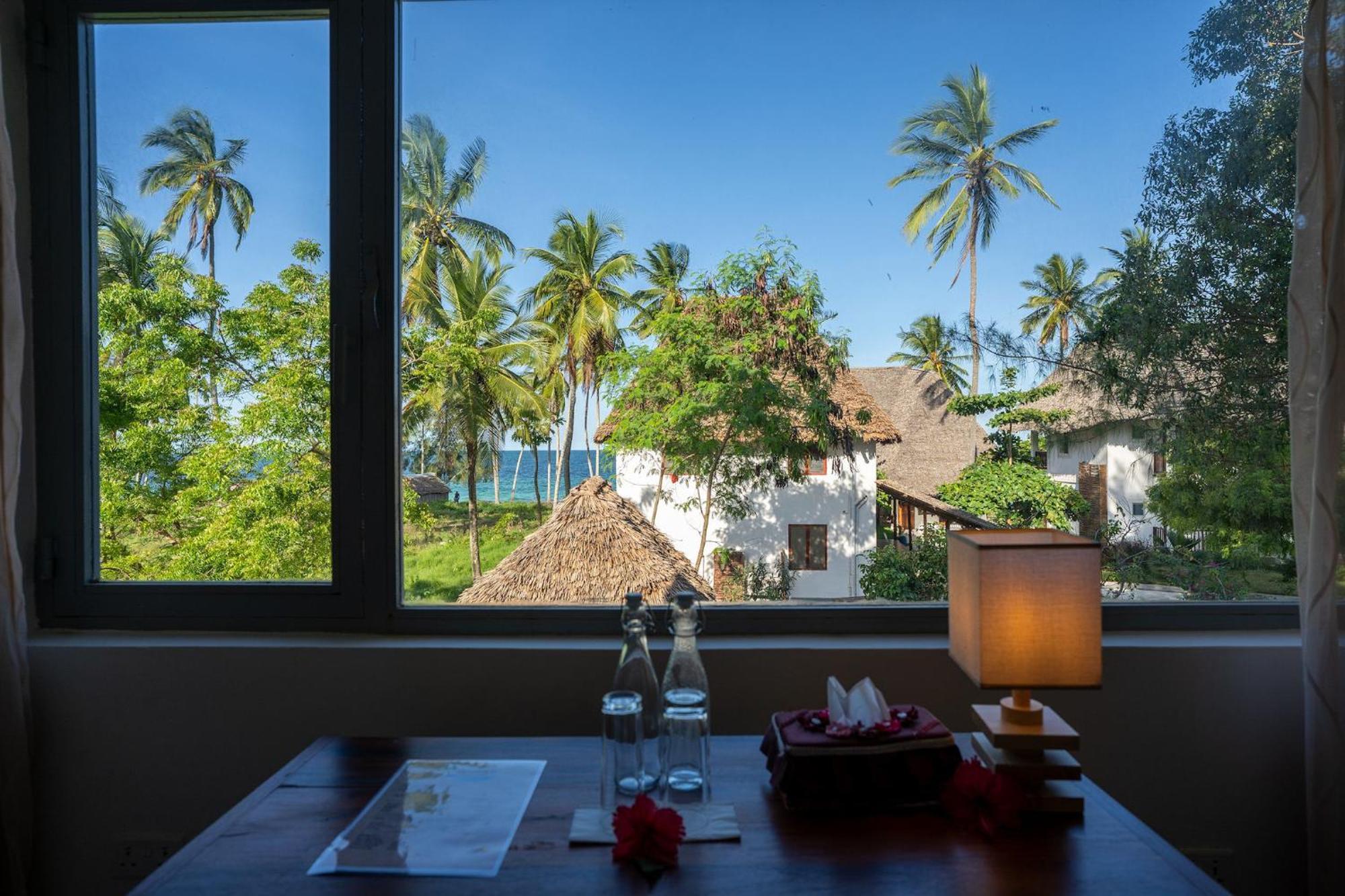 Manolo Beach Resort Uroa Room photo